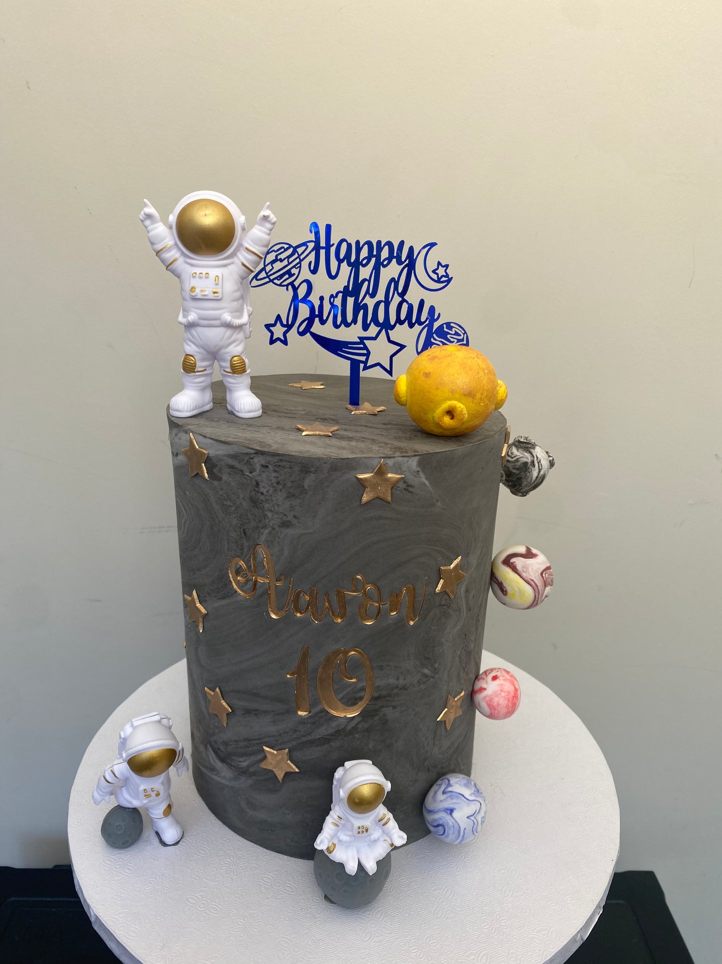 Space themed cake
