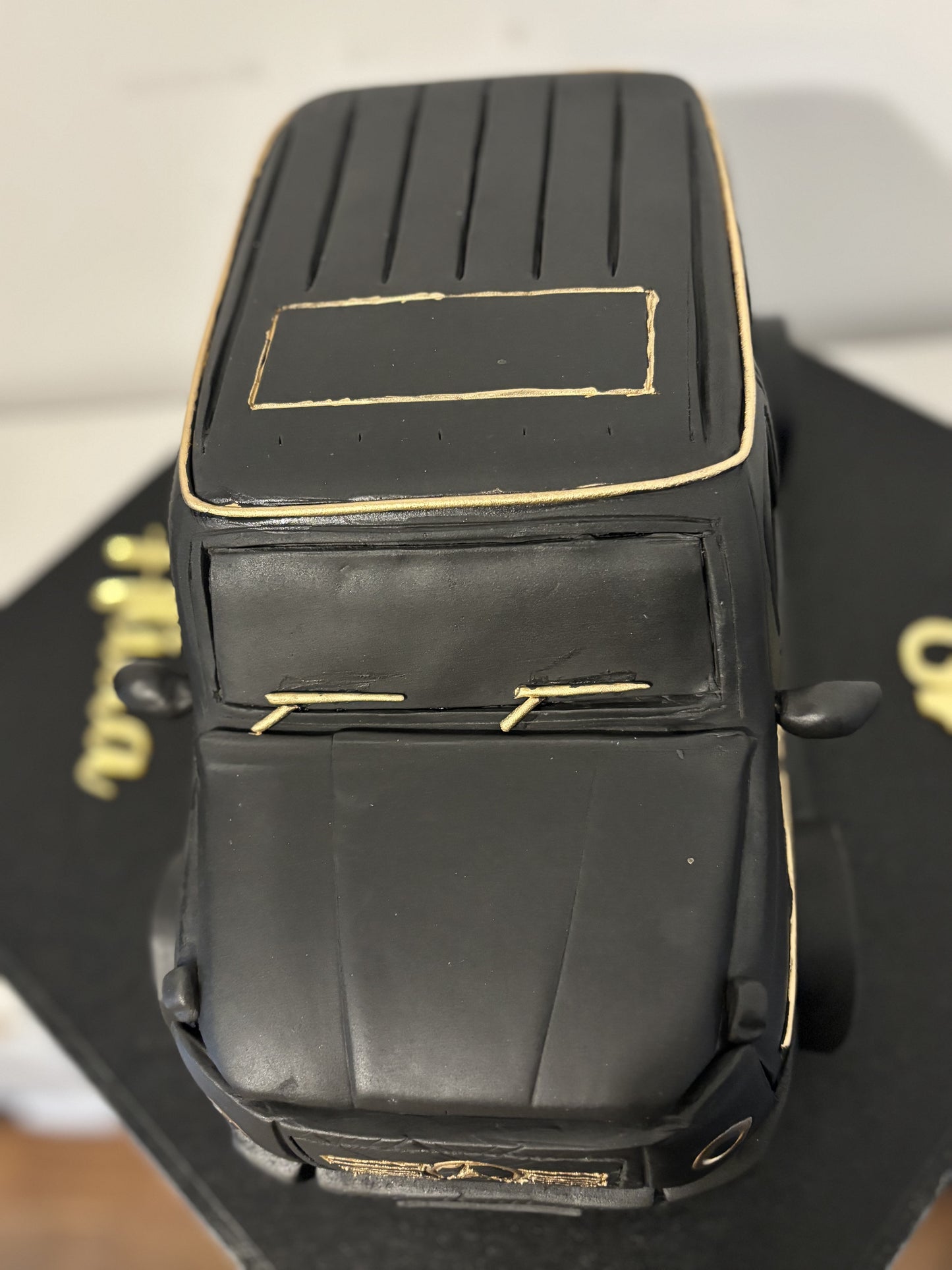G-wagon cake