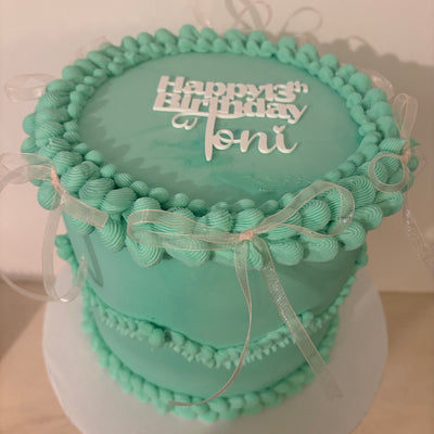 Vintage Lambeth Style cake