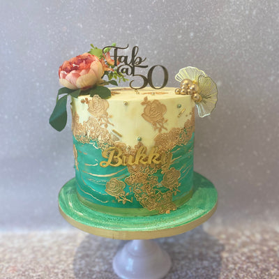Green and gold lace roses cake