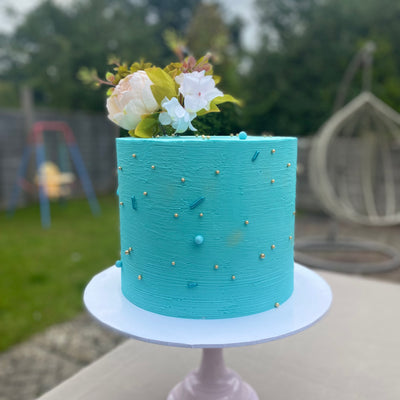 Sea of blue buttercream cake