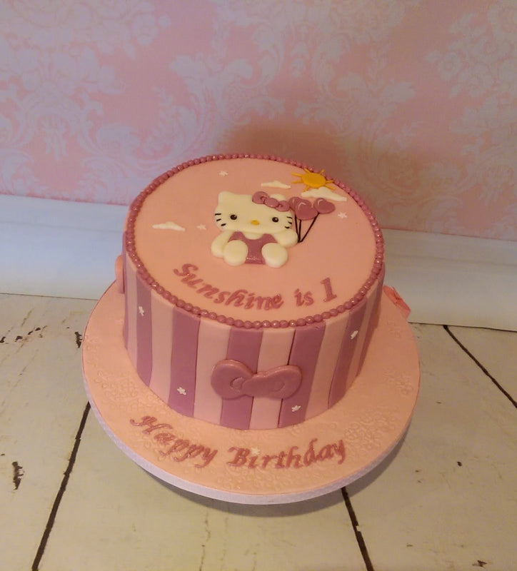 Hello Kitty Cake