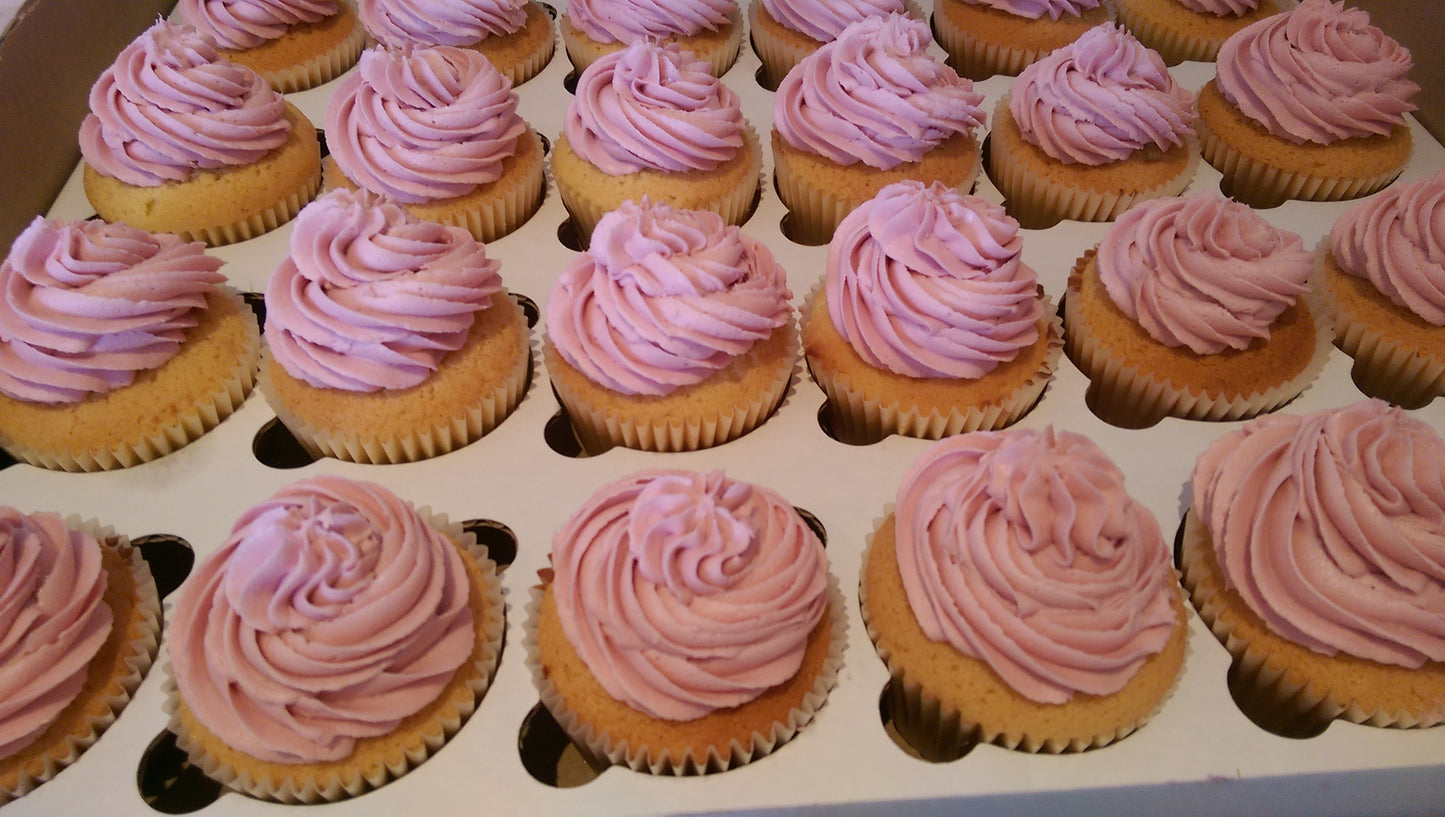 Simple buttercream cupcakes - box of 12