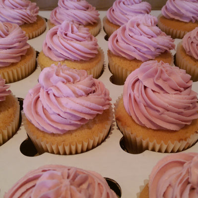 Simple buttercream cupcakes - box of 12