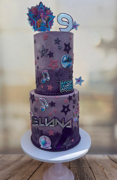 K-pop themed cake