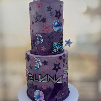 K-pop themed cake